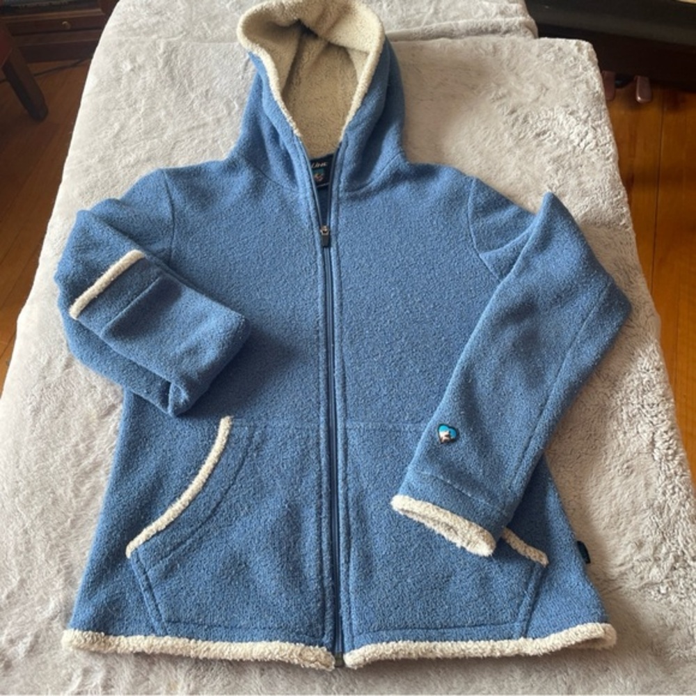 Khul Blue Sherpa-Lined Zip Hoodie with Cream Trim women’s size small